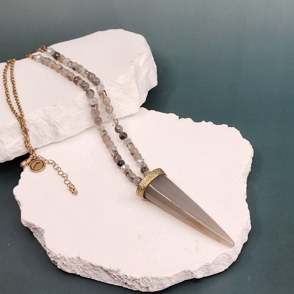 JME Gray Agate Point Pendant Necklace Faceted Stone Crystal Beads Gold Tone